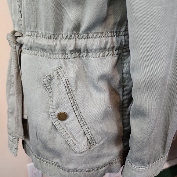 LOFT Drawstring Utility Jacket Size Small Petite - Picture 16 of 16